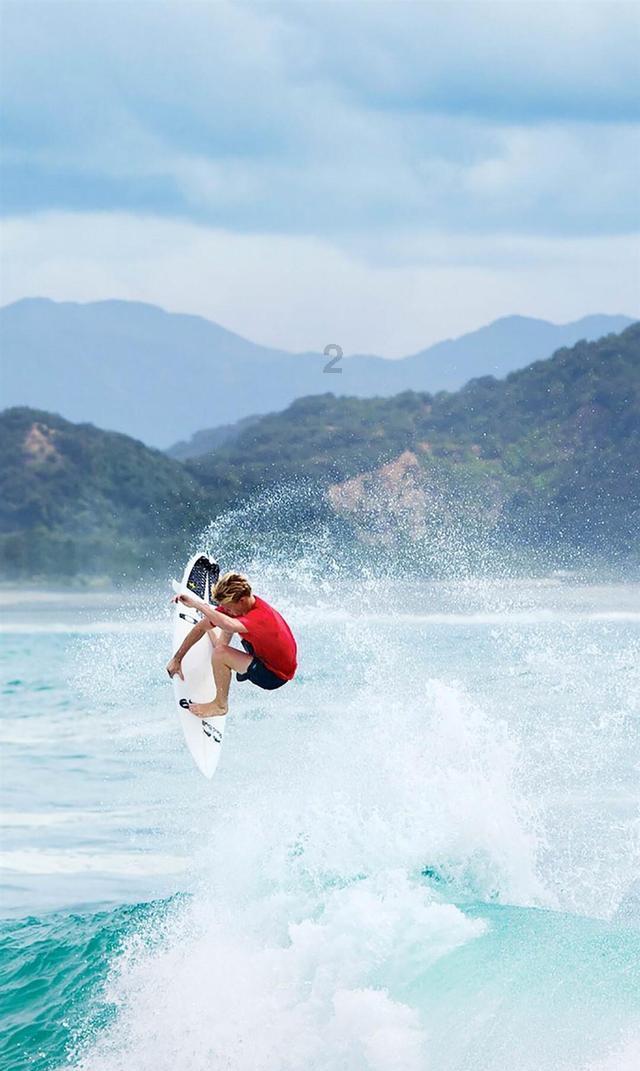 攀登高峰